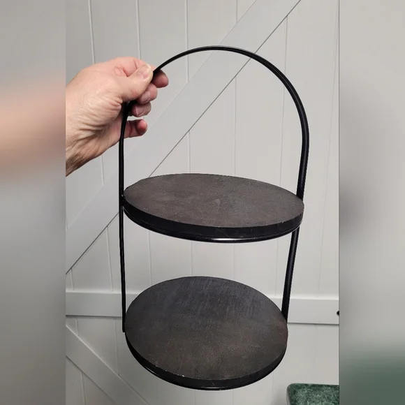 Elegant Black Metal Display Stand - Picture 5 of 7